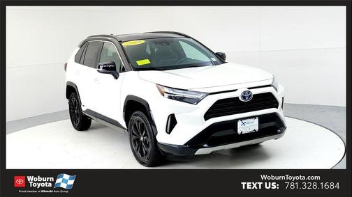 2022 Toyota RAV4 Hybrid SE