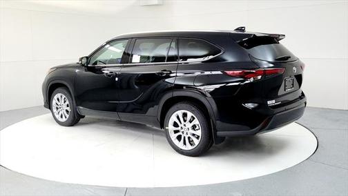 2025 Toyota Highlander Hybrid Limited