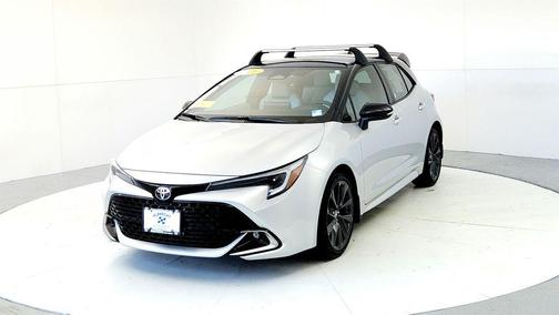 Classic Silver Metallic/Midnight Black Metallic 2026 Toyota Corolla XSE