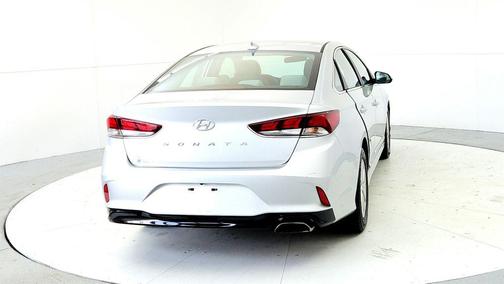 Symphony Silver 2018 Hyundai SONATA SE