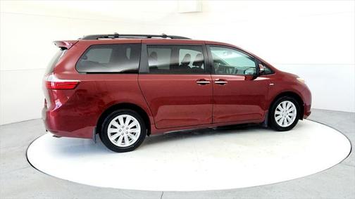 2017 Toyota Sienna Limited Premium