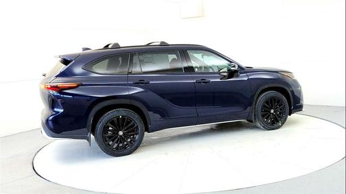 2026 Toyota Highlander XSE