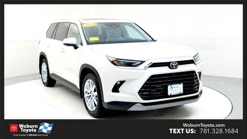 Coastal Cream 2024 Toyota Grand Highlander Platinum