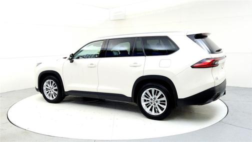 Coastal Cream 2024 Toyota Grand Highlander Platinum