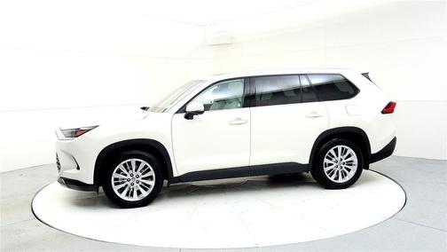 Coastal Cream 2024 Toyota Grand Highlander Platinum