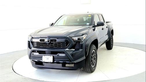 2026 Toyota Tacoma Hybrid TRD Off Road