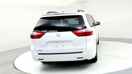 2015 Toyota Sienna LE