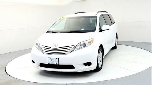 2015 Toyota Sienna LE