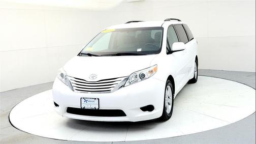 2015 Toyota Sienna LE