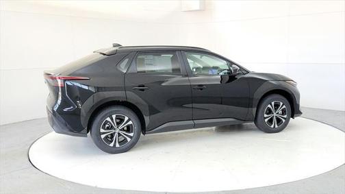 2025 Toyota bZ4X XLE