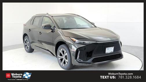 2025 Toyota bZ4X XLE