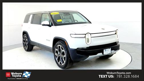 2025 Rivian R1S Adventure