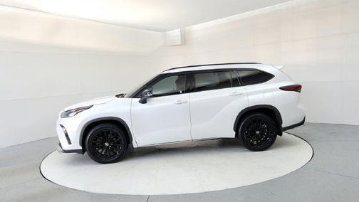 Wind Chill Pearl 2024 Toyota Highlander XSE