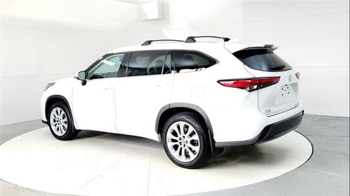 Wind Chill Pearl 2023 Toyota Highlander Limited