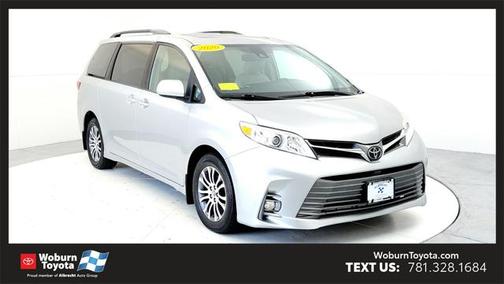 2020 Toyota Sienna XLE