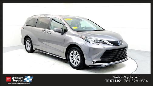 2024 Toyota Sienna XLE