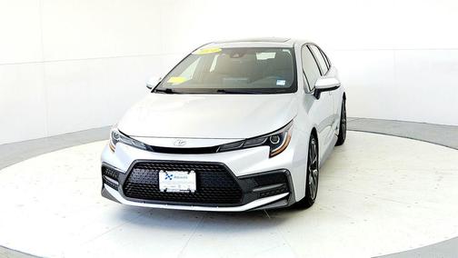Classic Silver Metallic 2021 Toyota Corolla SE