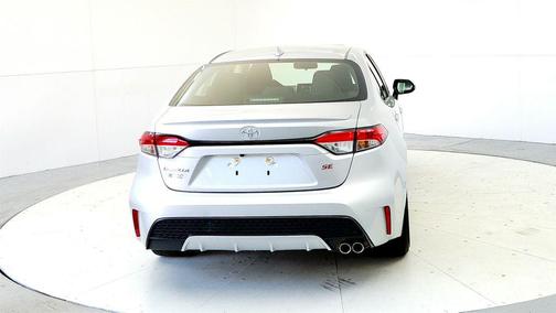 Classic Silver Metallic 2021 Toyota Corolla SE