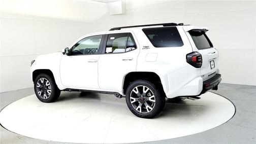 Wind Chill Pearl 2026 Toyota 4Runner TRD Sport Premium