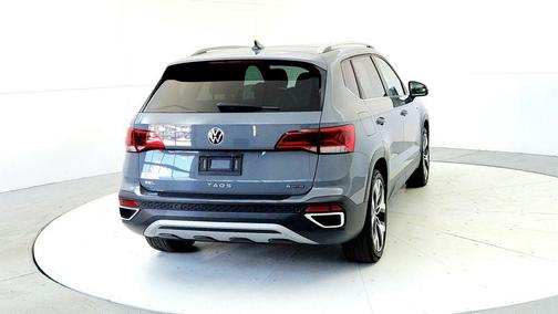 Gray 2022 Volkswagen Taos 1.5T SEL