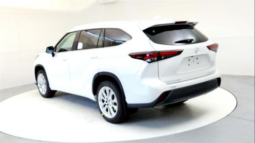 Wind Chill Pearl 2025 Toyota Highlander Limited