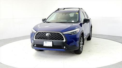 2025 Toyota Corolla Cross XLE