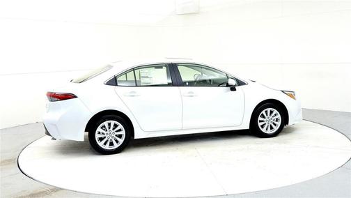 2026 Toyota Corolla Hybrid XLE