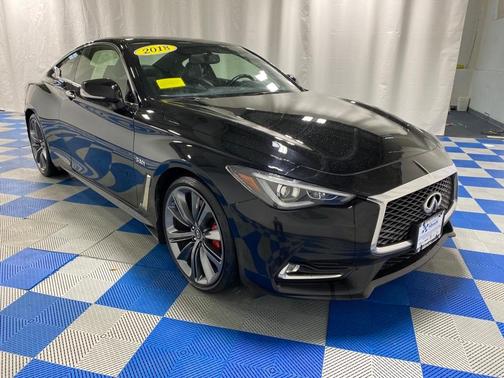 Photo 1 of 32 of 2018 INFINITI Q60 3.0t Red Sport 400