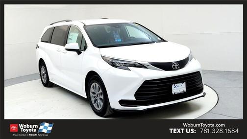 2026 Toyota Sienna LE