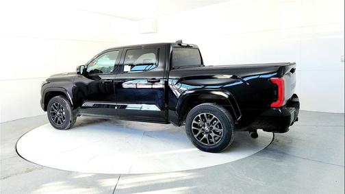 2026 Toyota Tundra Hybrid Platinum