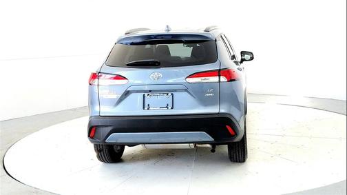 2024 Toyota Corolla Cross LE