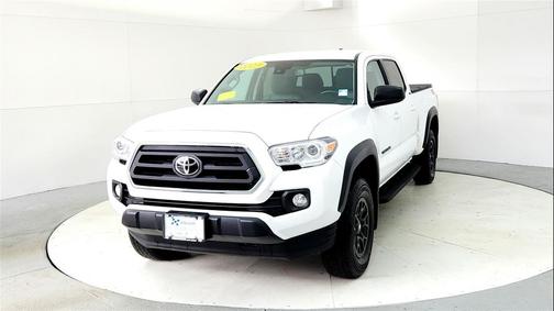 Ice Cap 2023 Toyota Tacoma SR5