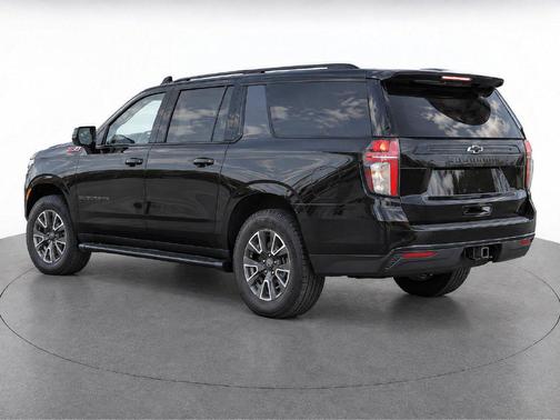 Black 2023 Chevrolet Suburban 4WD Z71