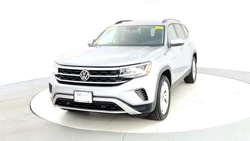 Silver Metallic 2022 Volkswagen Atlas 3.6L SE w/Technology