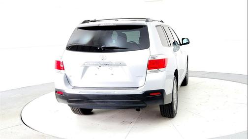 Classic Silver Metallic 2013 Toyota Highlander Limited