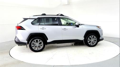 2025 Toyota RAV4 Hybrid XLE Premium