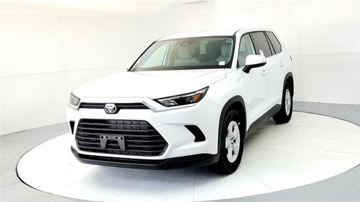 2026 Toyota Highlander LE