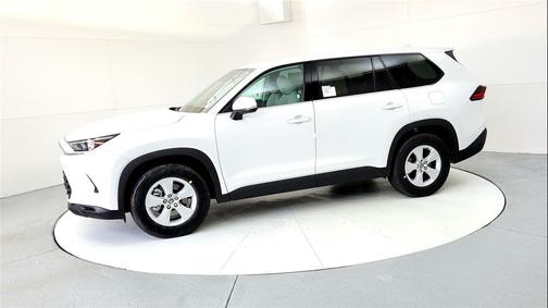 2026 Toyota Highlander LE