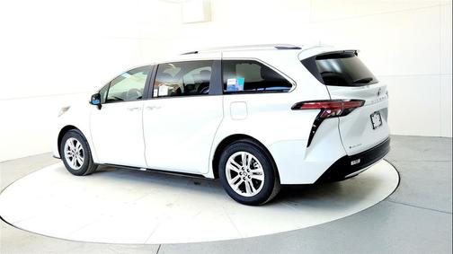 2026 Toyota Sienna Limited