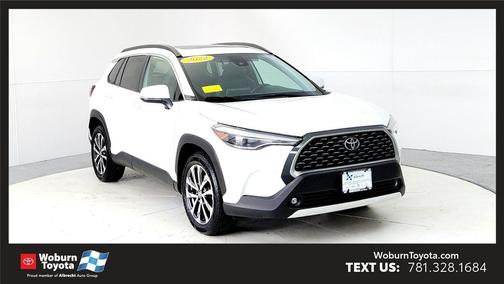2022 Toyota Corolla Cross XLE