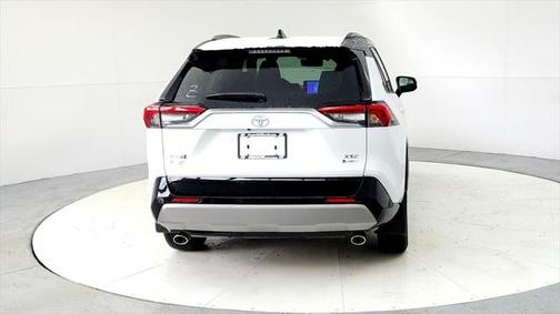 2025 Toyota RAV4 Hybrid SE