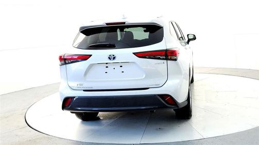 2022 Toyota Highlander Hybrid Limited