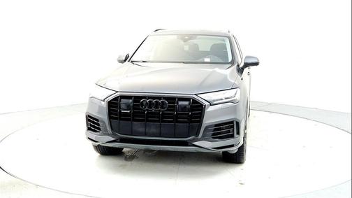 2023 Audi Q7 55 Premium Plus