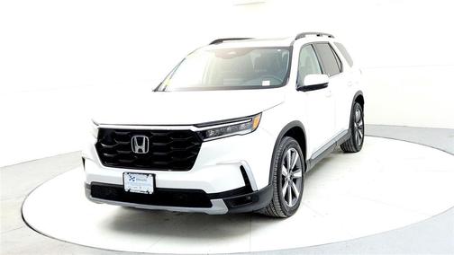 2023 Honda Pilot Touring 8-Passenger