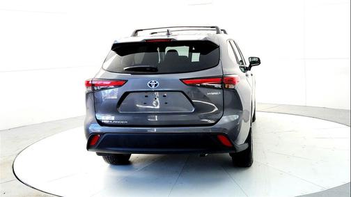2023 Toyota Highlander Hybrid LE