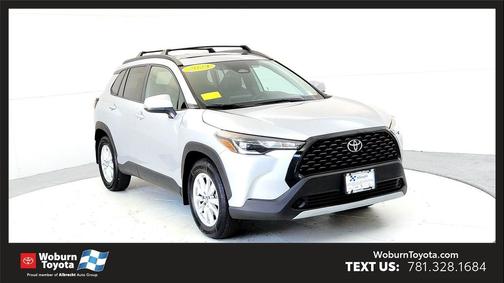 2024 Toyota Corolla Cross LE