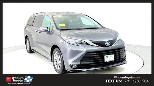 2025 Toyota Sienna XLE