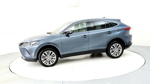 2022 Toyota Venza XLE