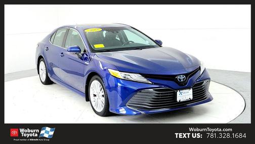 Blue Crush Metallic 2018 Toyota Camry Hybrid XLE