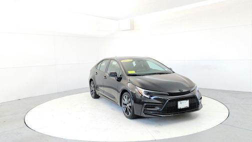 Midnight Black Metallic 2024 Toyota Corolla SE